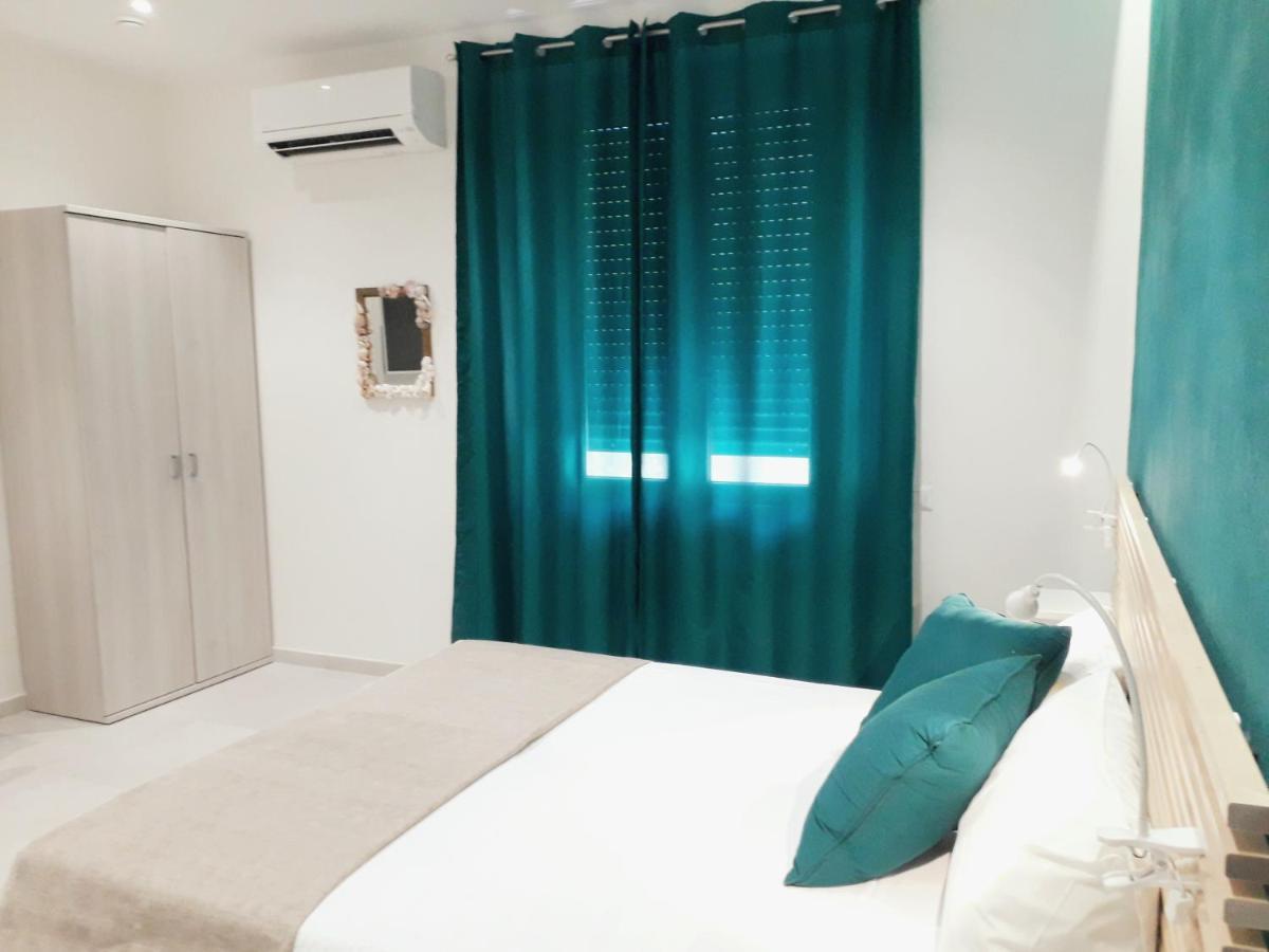 Insula B&B Каляри Екстериор снимка