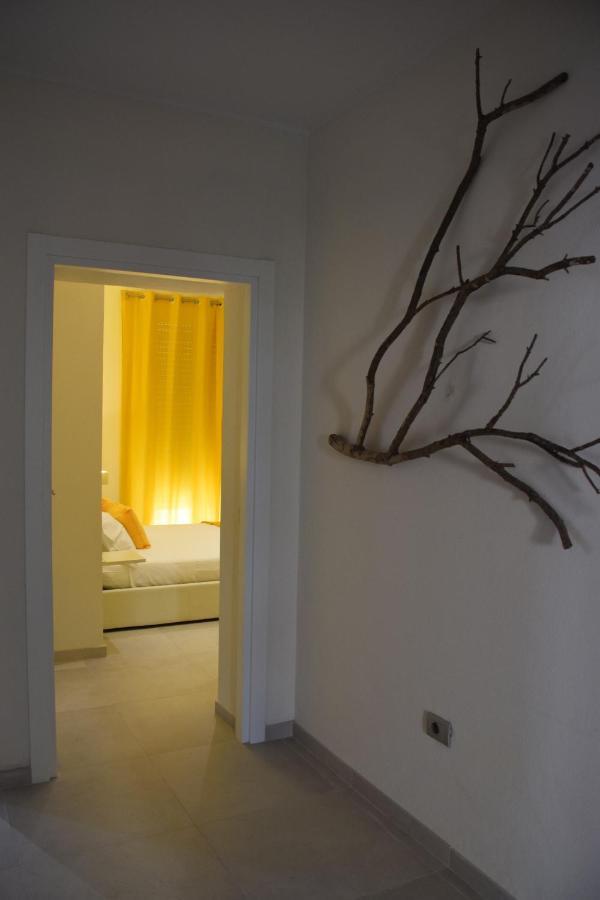Insula B&B Каляри Екстериор снимка